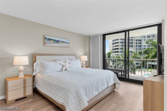 Photo - 440 Seaview Ct Unit 409