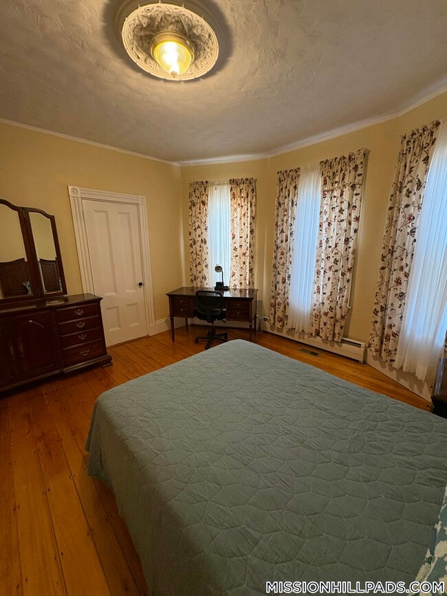 Photo - 123-125 Hillside St. Unit 1