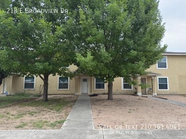 Photo - 218 E Broadview Dr-