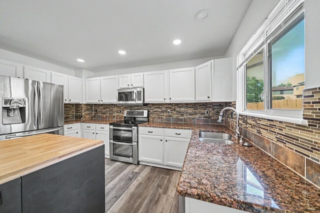 Photo - 21497 E Crestridge Pl