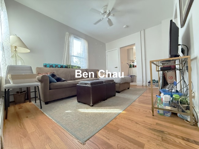Building Photo - 131 Summer St Rental