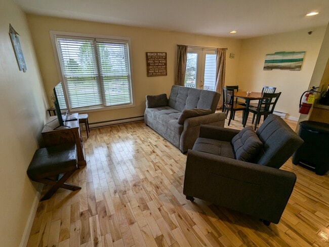 Photo - 5 Sunset Dr Unit 3