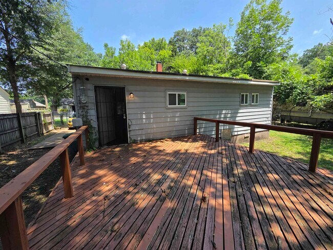 Photo - 3447 Dunn Ave
