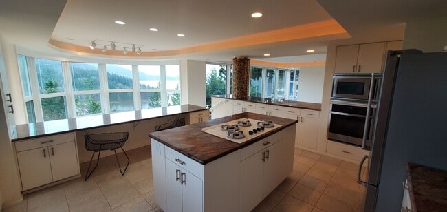 Photo - Beautiful, 3 Bedroom Home for Rent