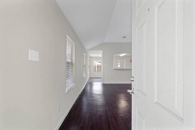 Photo - 6631 Portlick Dr