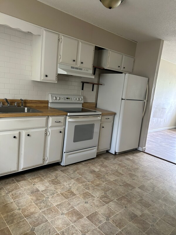 Photo - 5059 Harley Ln