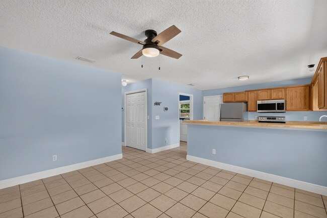 2505 Myer Ave Unit 2509