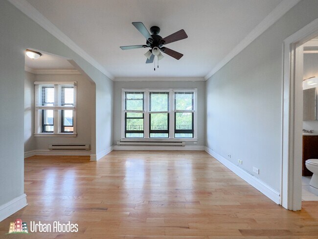 Photo - 4735 N Hermitage Ave Unit A01C