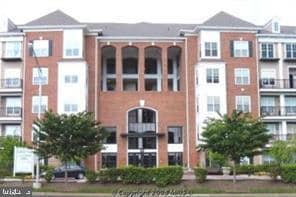 Building Photo - 501 Hungerford Dr Unit 110 Rental