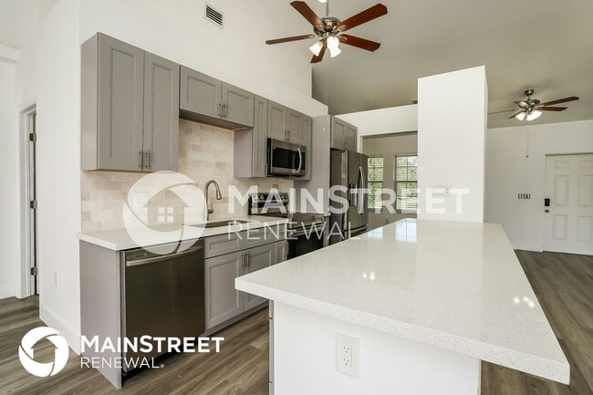 Photo - 5227 3rd St W