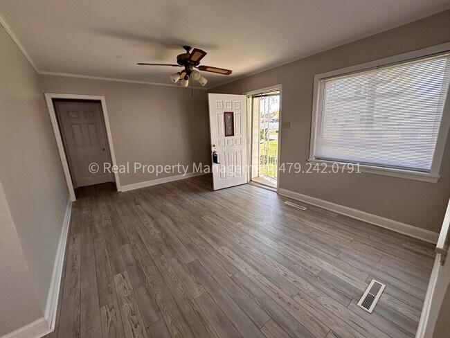 Photo - RENT READY! 3 Bed 2 Bath House with Detach...