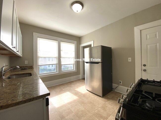 Photo - 186 Bowdoin St Unidad 2