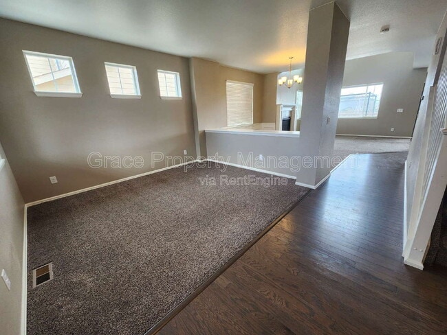 Photo - 17022 Lipan St