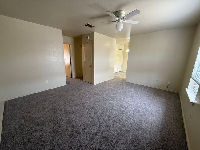 Photo - 1706 Benttree Dr Unidad # C