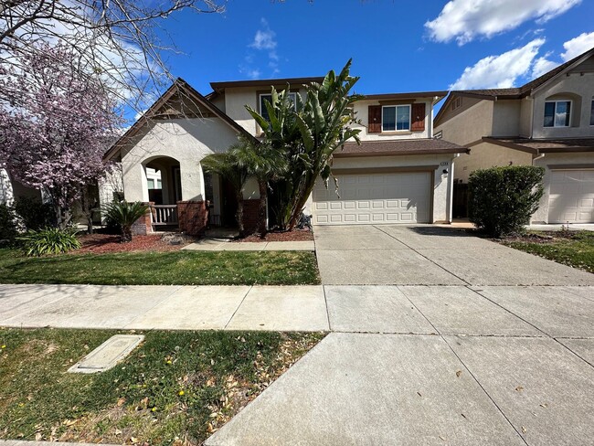 Beautiful 3 Bed, 2.5 Bath Two Story Garin ... - Beautiful 3 Bed, 2.5 Bath Two Story Garin ... House