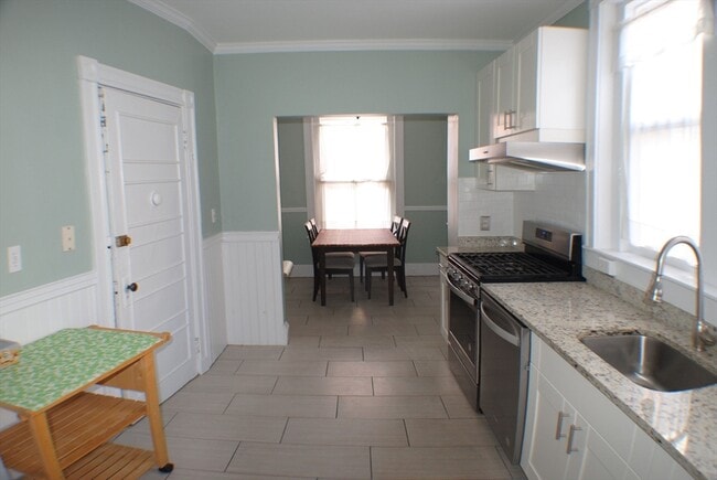 Photo - 22 Parkway Rd Unit 2