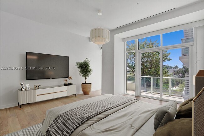 Photo - 4701 Meridian Ave Unit 214