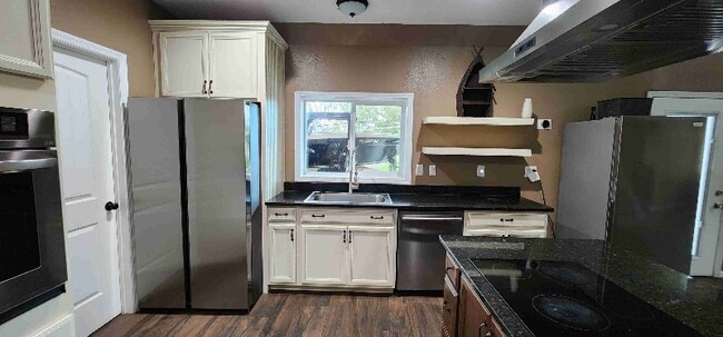 Photo - 6835 Purvis Ln