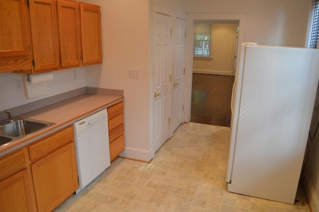 Photo - 621 W Princess Anne Rd