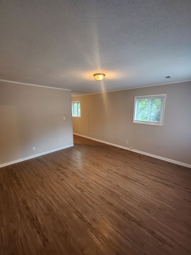 Photo - 112 Crest St Unit #A