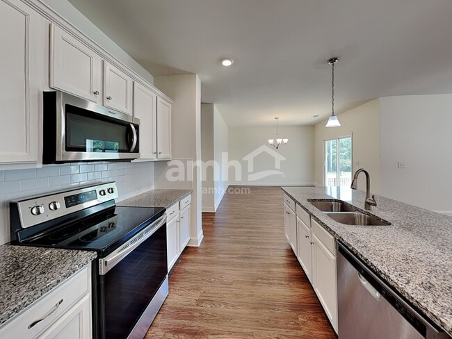 Photo - 7077 Creeksong Dr