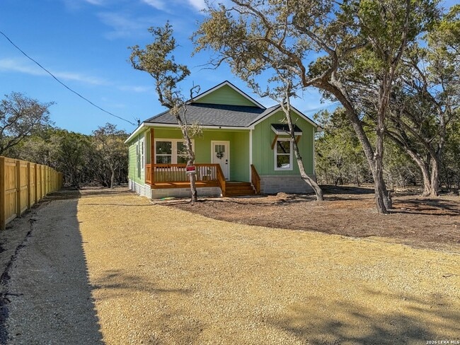 Photo - 656 Skyline Dr