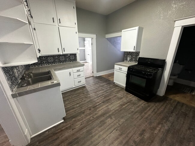 Photo - 2215 Lafayette St