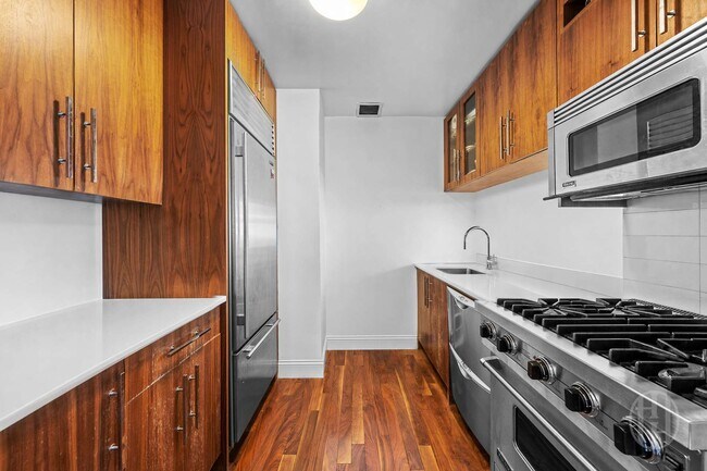 Photo - 88 Greenwich St Unit 1215