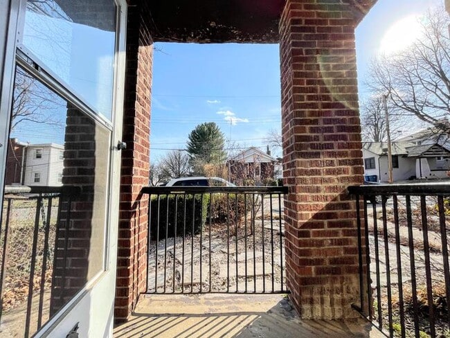 Photo - 7211 Richmond Pl Unit 1W