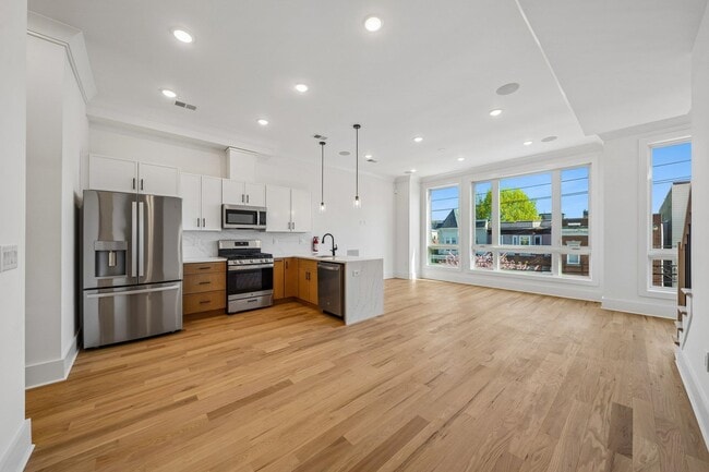 Photo - 169 Bowers St Unidad 2