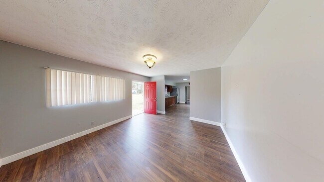 Photo - 3BR/1BA HOUSE - Riverview Area  ** QUICK M...
