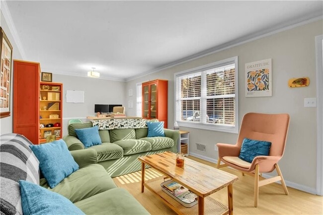 Photo - 3155 Hogan Rd SW