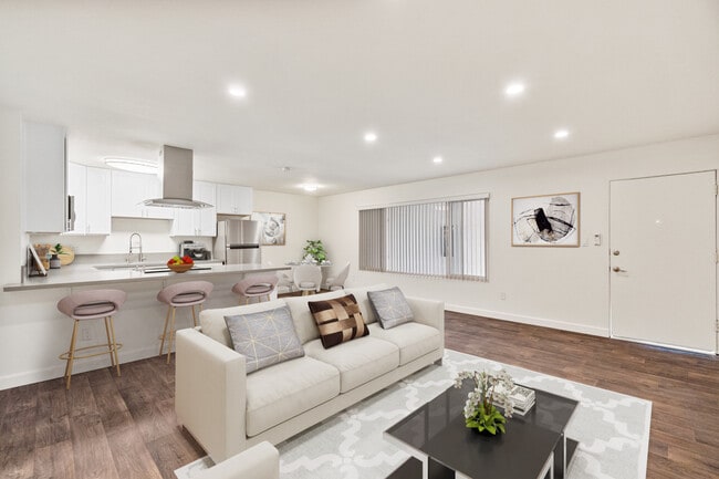 Photo - Mountain View Apartments