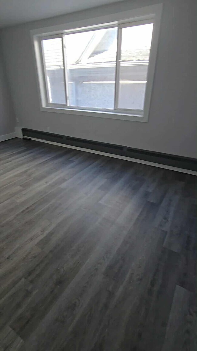 Photo - 570 Ellice Ave Unit A7