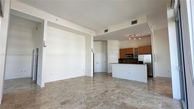 Photo - 9055 SW 73rd Ct Unidad 504