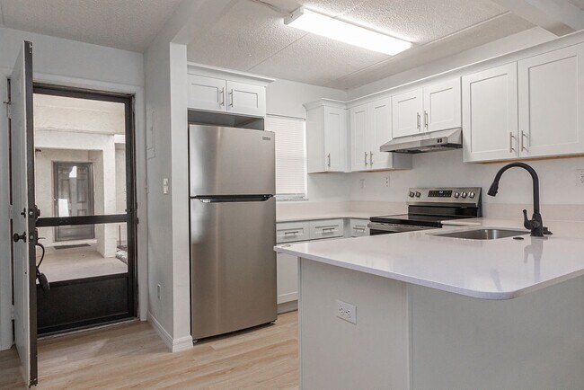 Photo - 100 E Kentucky Ave