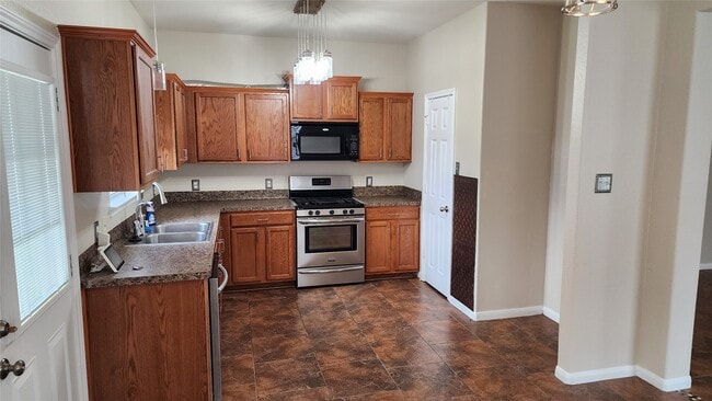 Photo - 3911 Falvel Cove Dr