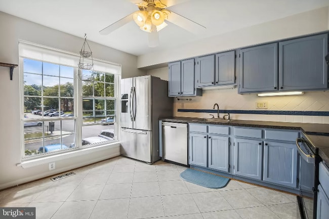 Photo - 5205 Cannes Ct