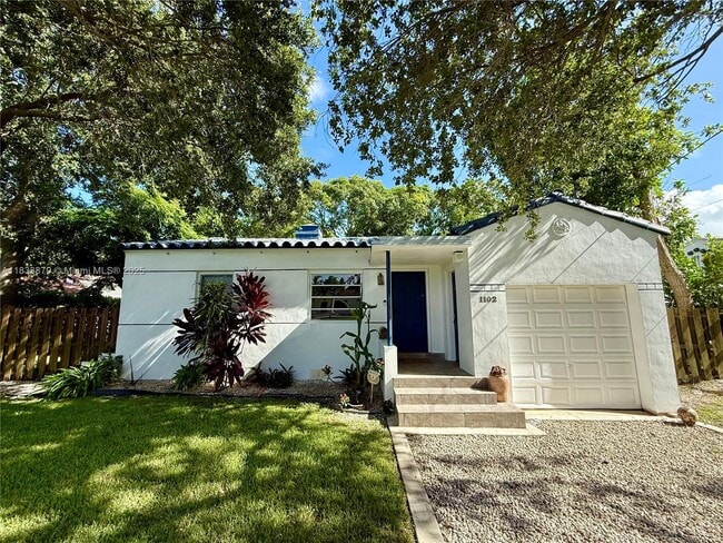 Photo - 1102 NE 116th St House