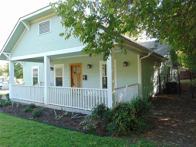 Photo - 10306 Country Club Dr
