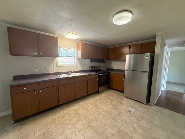 Photo - 113 Barbour Rd