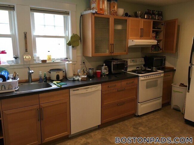 Photo - 124 Nonantum St