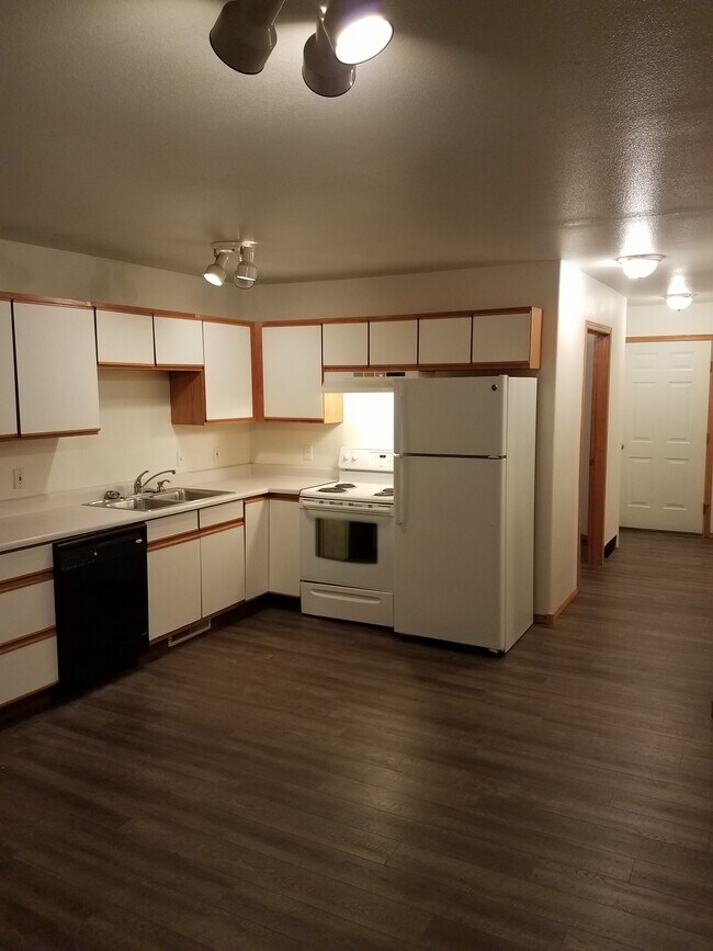 Photo - 1618 Lake Elmo Dr Townhome
