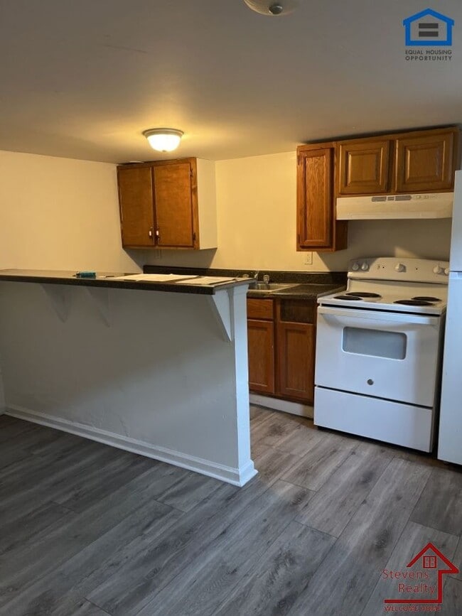 Photo - 4324 Grand Ave