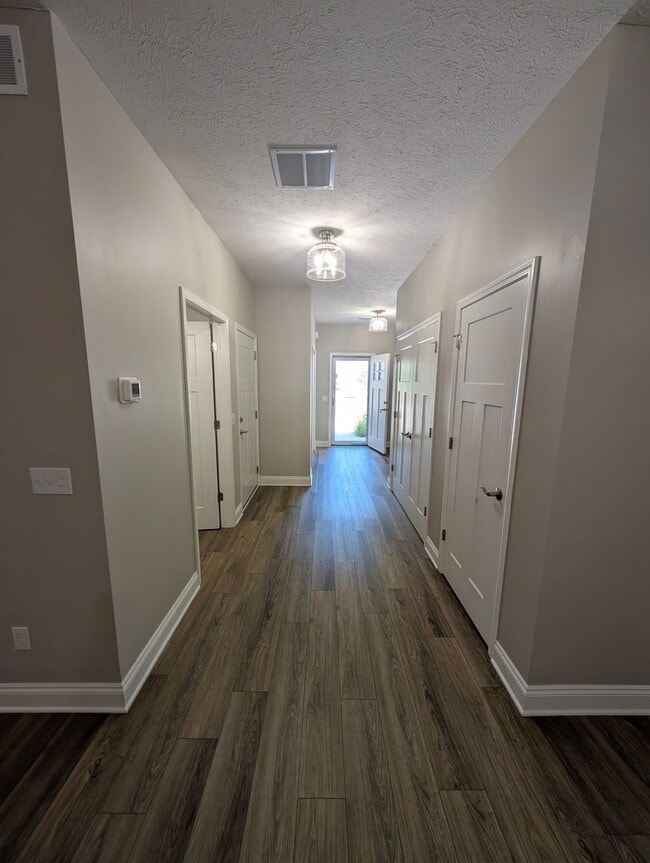 Photo - 2 Bedroom Ranch Treadway Ponds