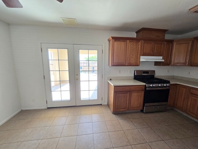 Photo - Spacious 4bed, 2bath home