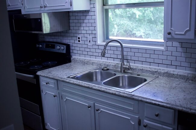 Photo - 567 Lovedale Dr Unit 567