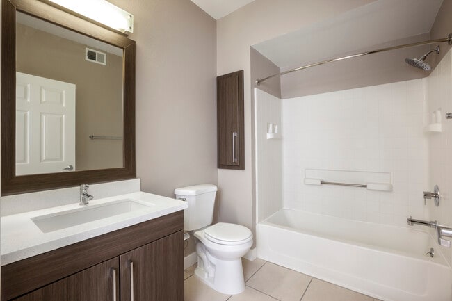 Signature Collection Bath