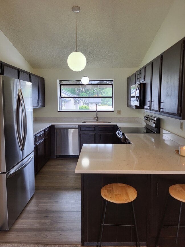 Photo - 3435 Auburn Way S Unidad Winchester Heights Rental