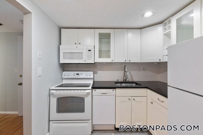 Photo - 30 Peterborough St Unidad G
